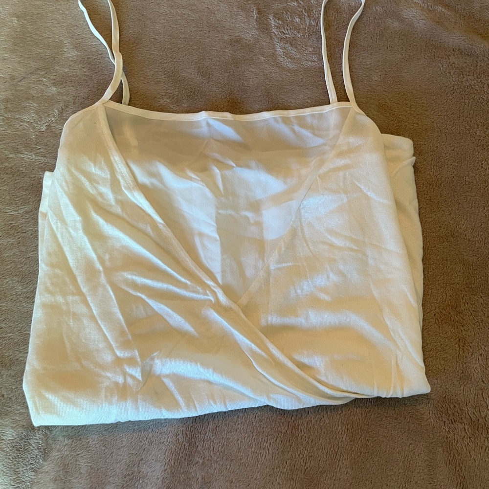 NWT Banana Republic Top Tank Size Large Super Soft Adjustable Straps colorWhite